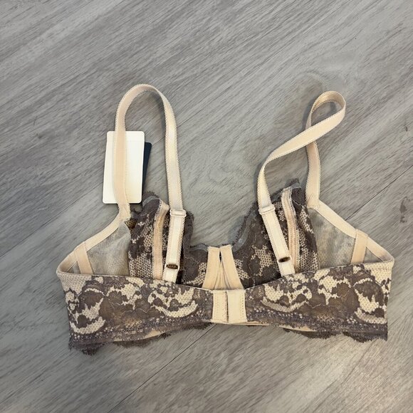 NEW Wacoal Lace Affair Underwire Bra 32C Color Nude Black - Picture 4 of 4